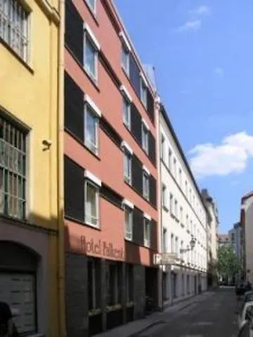 Hotel Falkenturm Monachium