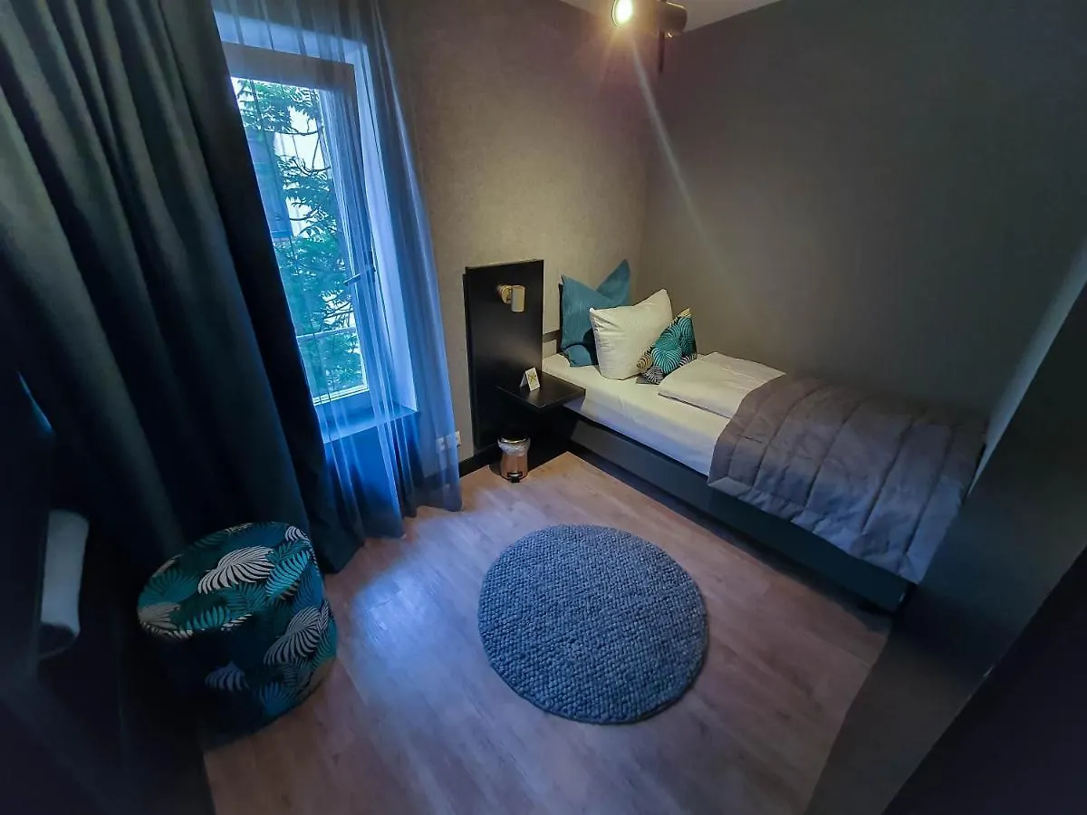 Hotel Falkenturm Monachium 2*,  Niemcy